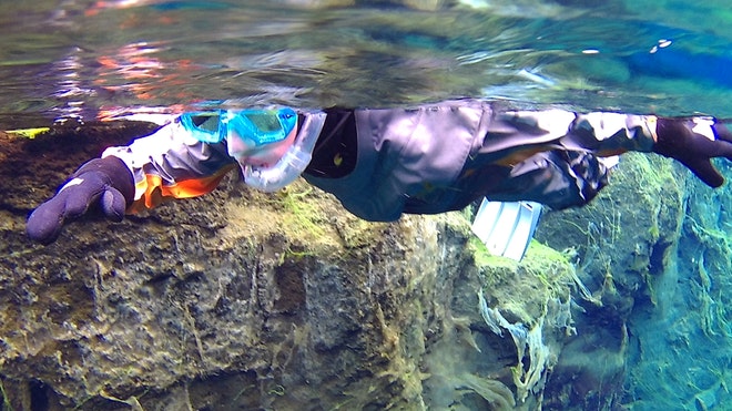 Snorkelling Silfra M + Photos & Cookies Iceland Explore