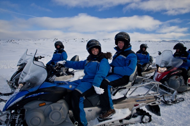 Pearl Tour Golden Circle Super jeep tour & Snowmobiling