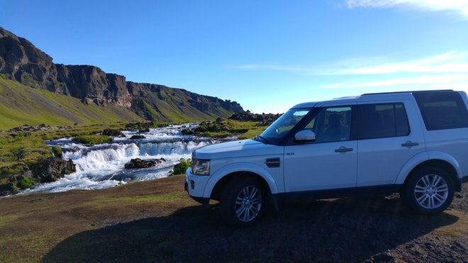 Private Monster Truck Jokulsarlon Day Tour