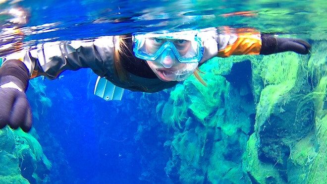 Snorkelling Silfra M + Photos & Cookies Iceland Explore