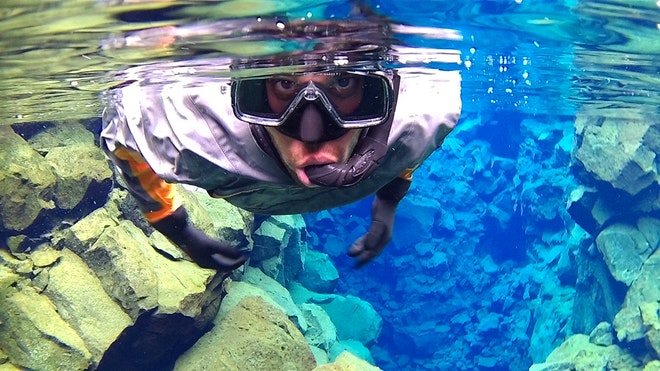 Snorkelling Silfra M + Photos & Cookies Iceland Explore