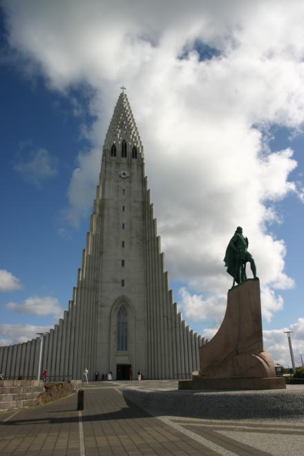 Reykjavik City Sightseeing by minibus