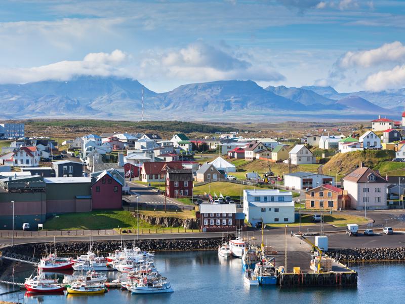 Stykkisholmur (Stykkishólmur) Town