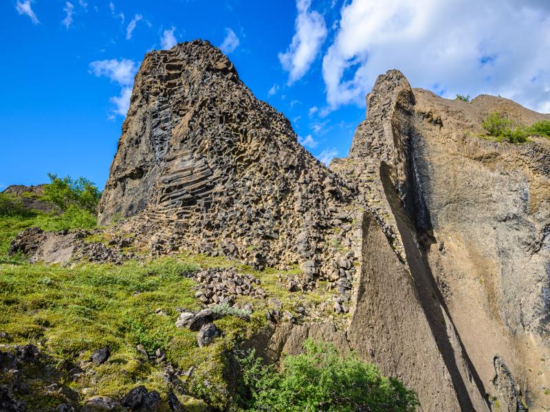 Hljodaklettar (Hljóðaklettar) Cliffs