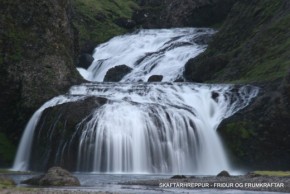 Stjornarfoss (Stjórnarfoss) Waterfall