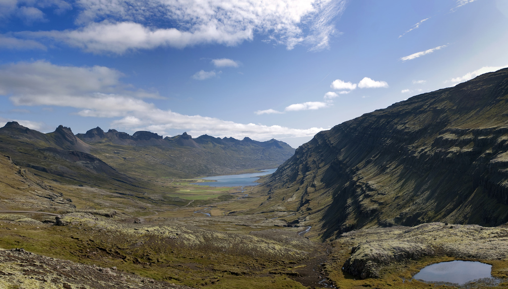 Berufjordur (Berufjörður)